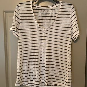Lucky Brand T-shirt